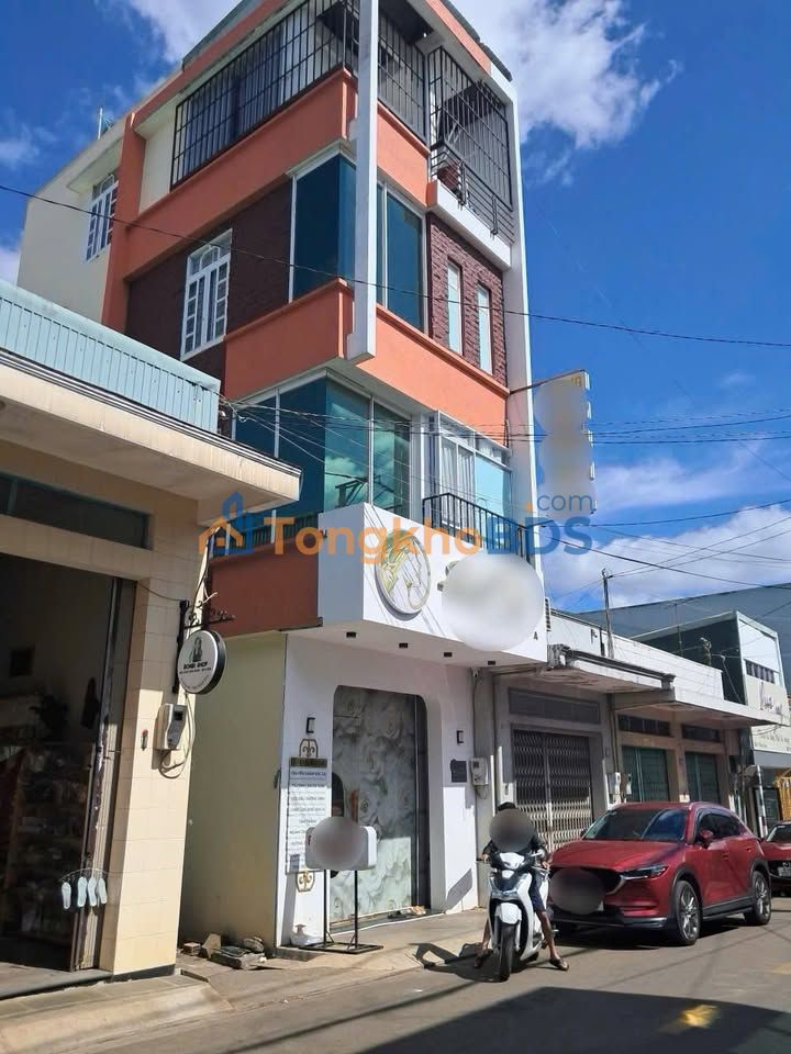Nhà phố Phùng Hưng Pleiku 150m² 5 tỷ - Chính chủ bán