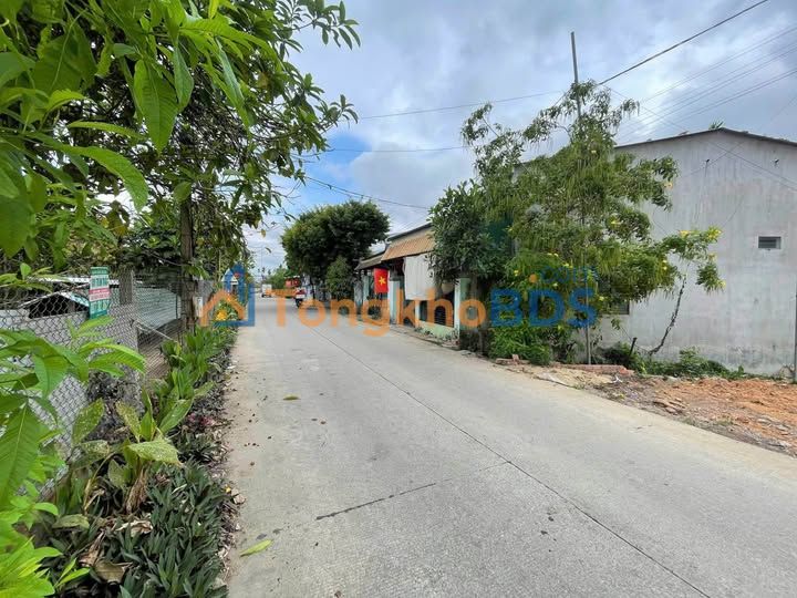 Đất nền TP Quảng Ngãi hơn 1 tỷ - Mặt tiền Nguyễn Công Phương, 100m²