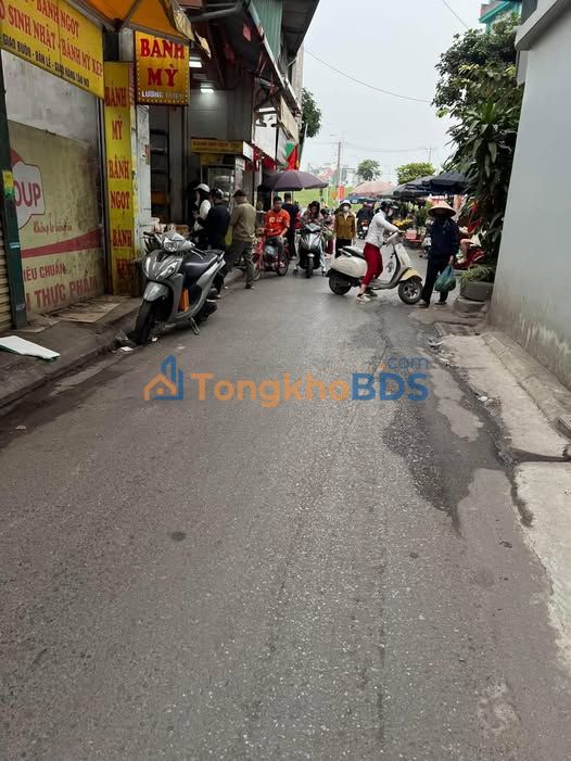 Nhà 3 Tầng Lô Góc 32m² Việt Hưng, Long Biên - Giá 6.9 Tỷ