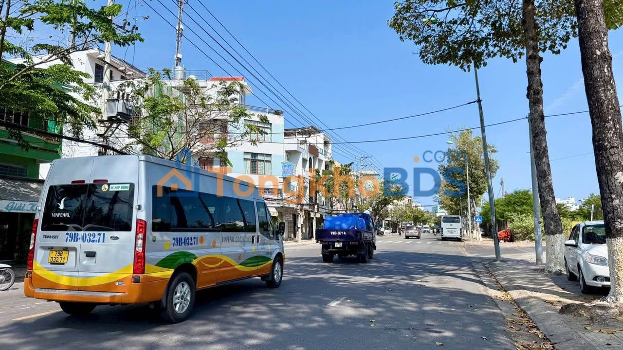 Nha mat tien To Hieu Nha Trang 70m2 6.37 ty - KD mat tien