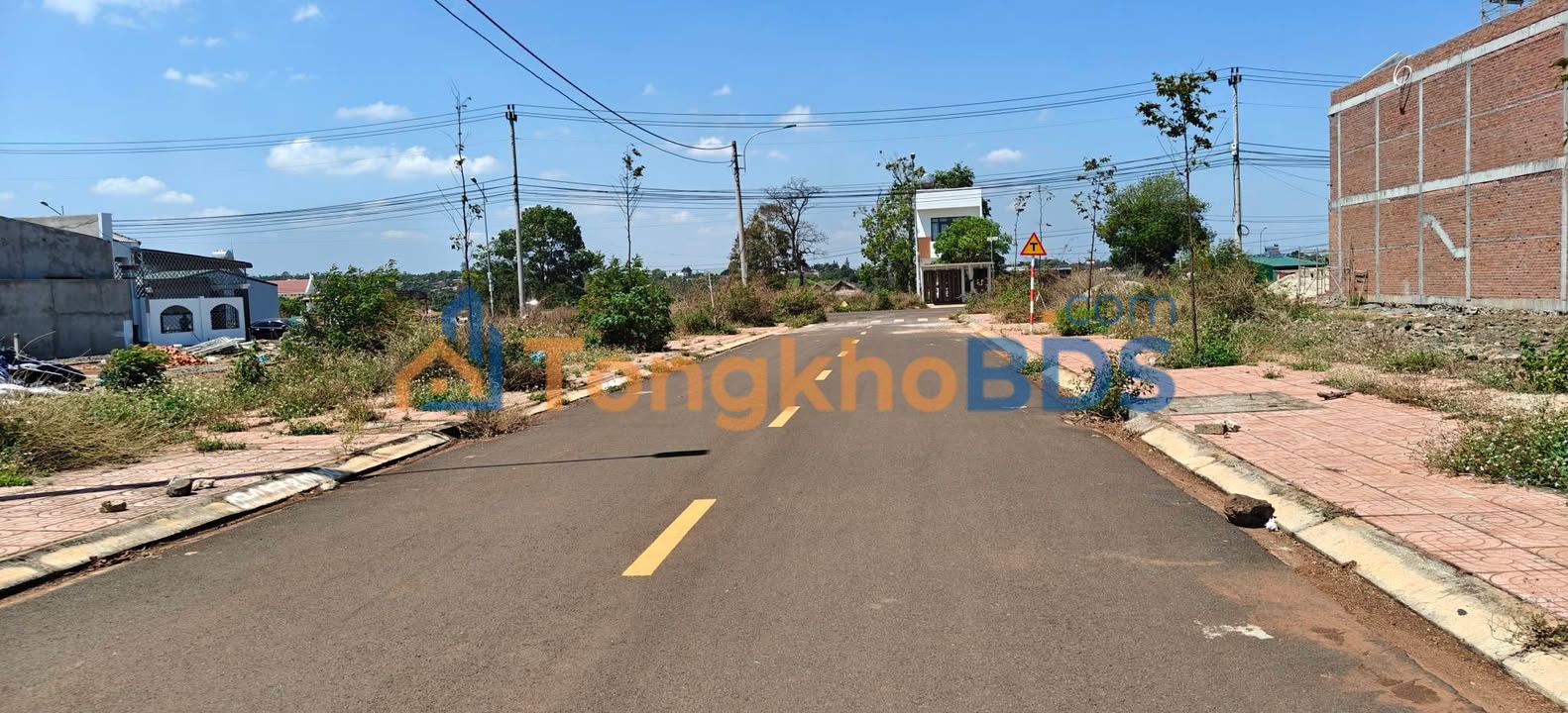 Đất Nền E54 Ea Pok, Đắk Lắk - 150m² Kinh Doanh/Đầu Tư - 1.85 Tỷ