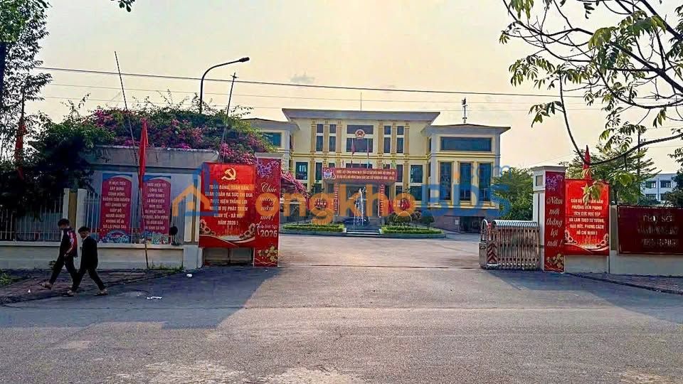 Nhà 3 Tầng 90m² TP Bắc Giang - Sổ Đỏ Trao Tay, Kinh Doanh Vừa Ở