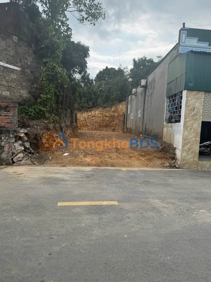 Đất mặt đường Sạc Lồ Hà Tu hơn 100m² giá 1 tỷ - Sổ đỏ chính chủ, đầu tư sinh lời