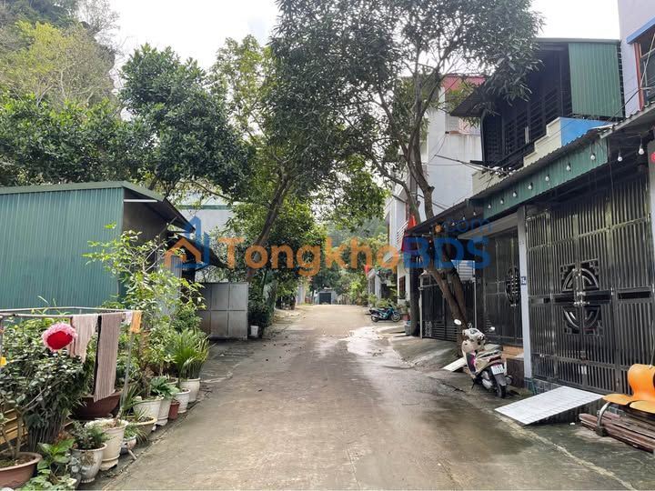 Nhà Gác Lửng 68m² Giá 1 Tỷ - Trung Tâm TP Hà Giang, Sẵn Sàng Ở Ngay