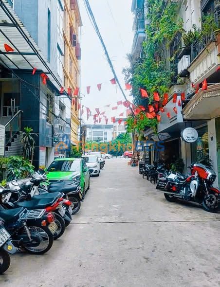 Nhà Kim Mã 26.8m² - Tầng Kinh Doanh Riêng, Giá 12.8 Triệu/Tháng