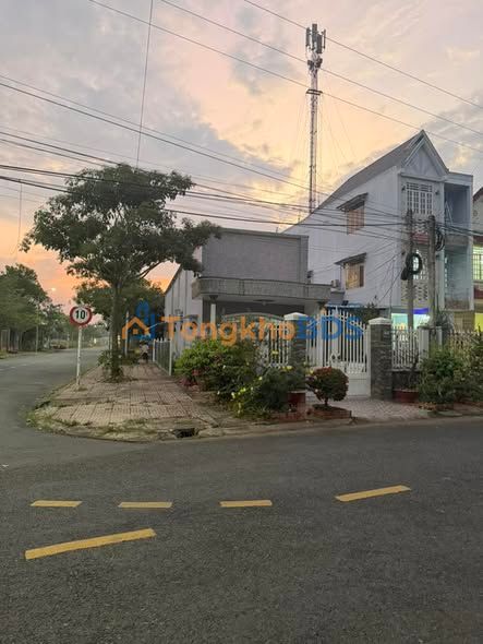 Nhà Mặt Tiền Trung Tâm Lấp Vò 145m² - Kinh Doanh/Ở Đều Tuyệt Vời