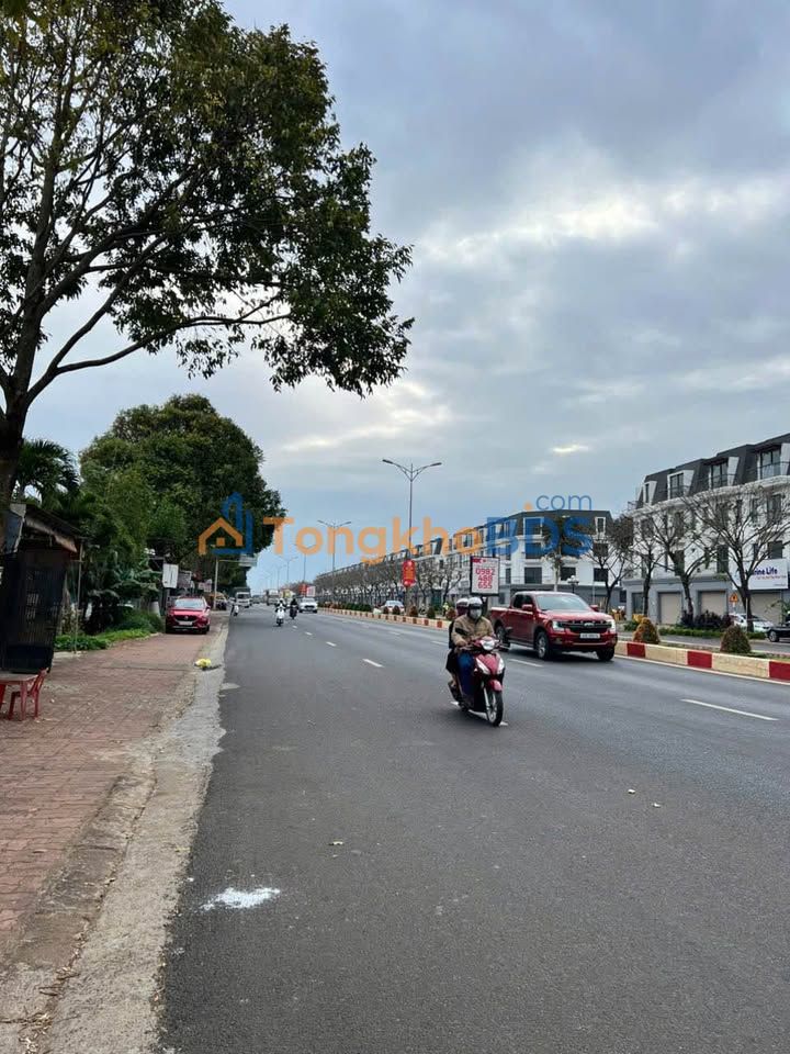 Đất Vàng Nguyễn Chí Thanh, BMT - 260m² Full Thổ Cư, Hướng Đông Nam, Giá 10.5 Tỷ