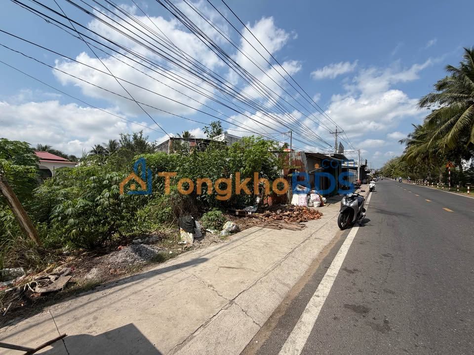 Nhà Mặt Tiền Lạc Long Quân Bến Tre 197m² - View Sông Thoáng Mát