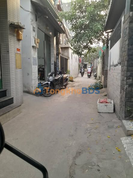 Nhà 44m² Gần Giga Mall Thủ Đức - Giá 4.x Tỷ TL