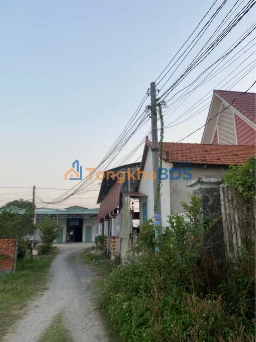 Đất Đức Hòa Thượng Long An 135m² 900tr - Sổ đỏ chính chủ