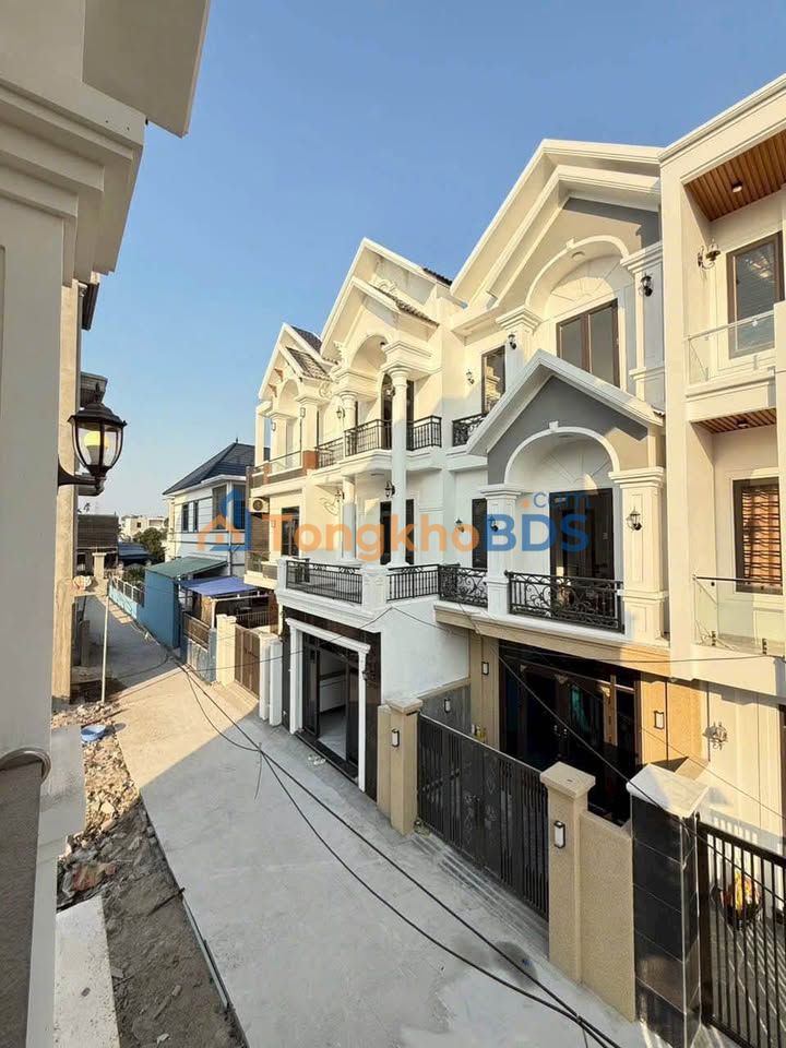 Townhouse Hưng Đại Phát, An Dương 61m² 3.15 tỷ - Ô tô vào sân
