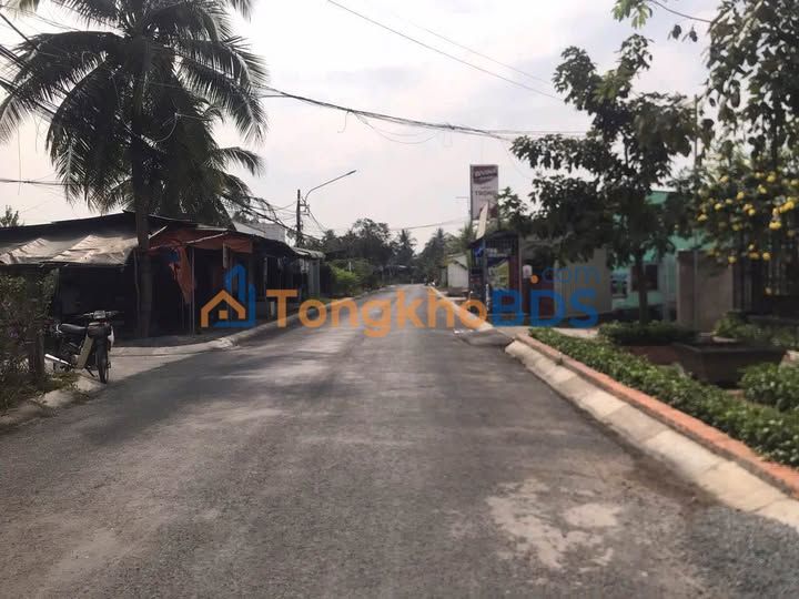 Bán đất nền Phường 7, Bến Tre 204m² - Sổ hồng sẵn, đường ô tô