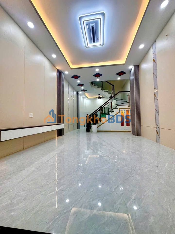 Nhà Phạm Thế Hiển P7 Q8 165m² giá 8,98 tỷ - Chính chủ hẻm xe hơi