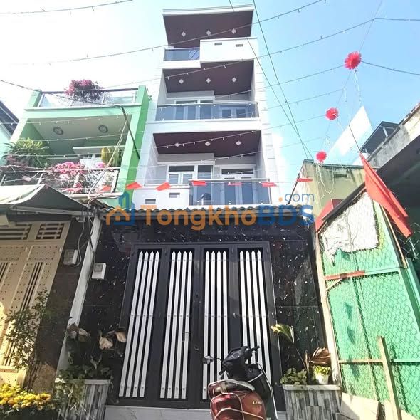 Nhà 4 Tầng Hẻm Ô Tô Bình Thạnh, Hậu Giang - 56m² Sổ Hồng Riêng