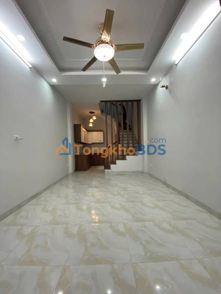 Bán Gấp Nhà Phụng Châu 35m² - Giá Tốt 3.25 Tỷ, Gần Trục Chính