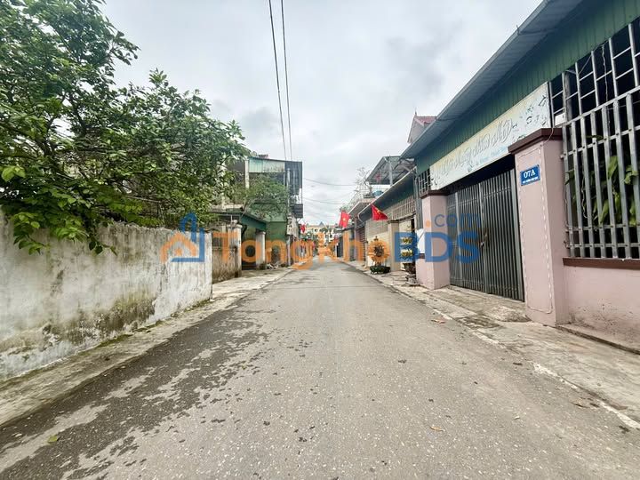 Đất biệt thự 2 mặt tiền 296m² Hà Huy Tập, Hà Tĩnh - Giá 9.x Tỷ