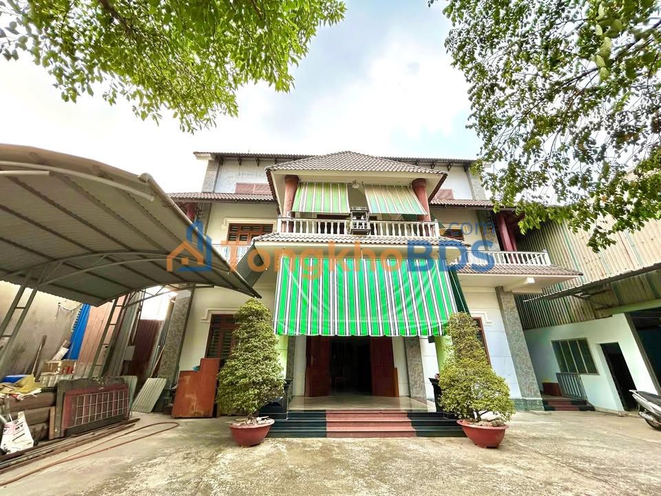 Bình Dương: Biệt thự, nhà phố, xưởng 752m² - Dòng tiền 40 triệu/tháng, giá hơn 14 tỷ