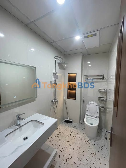 Nhà 5 Tầng Phố San Hô, Hà Đông - Full Nội Thất, Giá 15 Triệu/Tháng