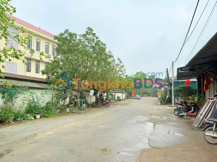 Đất nền Thạch Đài TP Hà Tĩnh 200m² thương lượng - Sổ đỏ chính chủ