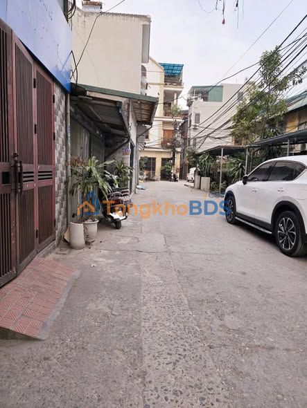 Nhà 50m² 2 tầng Cầu Hữu Hoà - Oto đỗ cửa, 1.55 tỷ