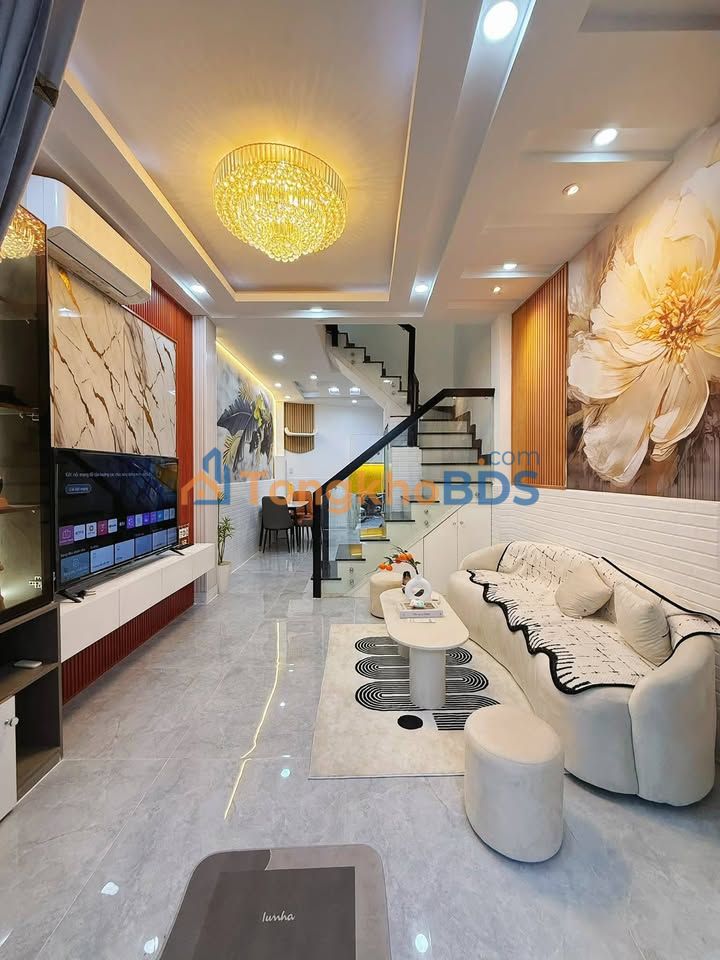 Nhà Mặt Tiền Bình Thạnh 36m², 5PN, 4 Tầng - Giá 6 Tỷ