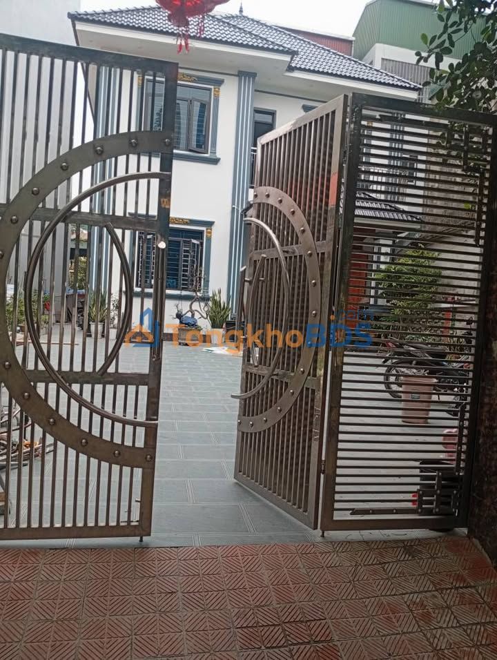 Nhà Vườn 2 Tầng 137m² Sổ Đỏ Tại Hà Đông - Giá 13 Tỷ