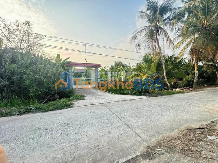 Bán 20.000m² Đất Vườn Lớn Mặt Tiền Châu Thành, Bến Tre - Giá 1.8 Tỷ