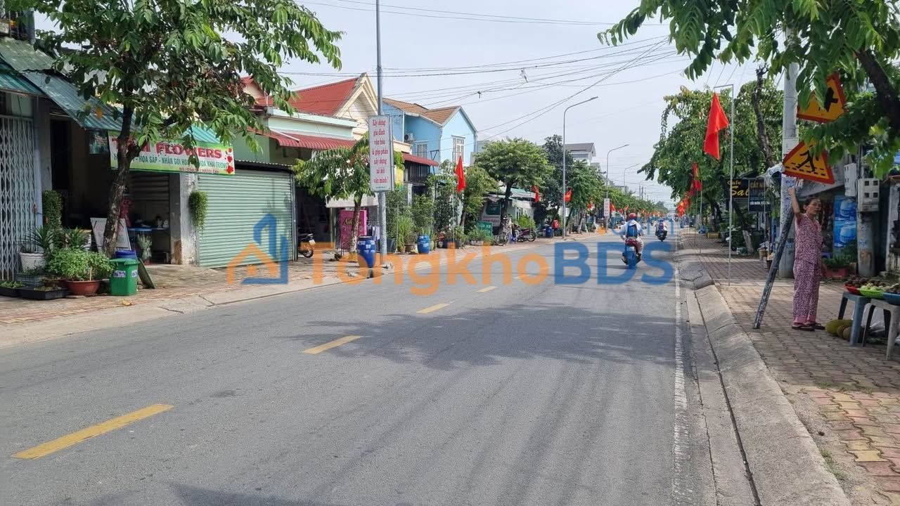 Nhà Mặt Tiền Nguyễn Chí Thanh, Thuận An - 62.5m² Kinh Doanh Sầm Uất