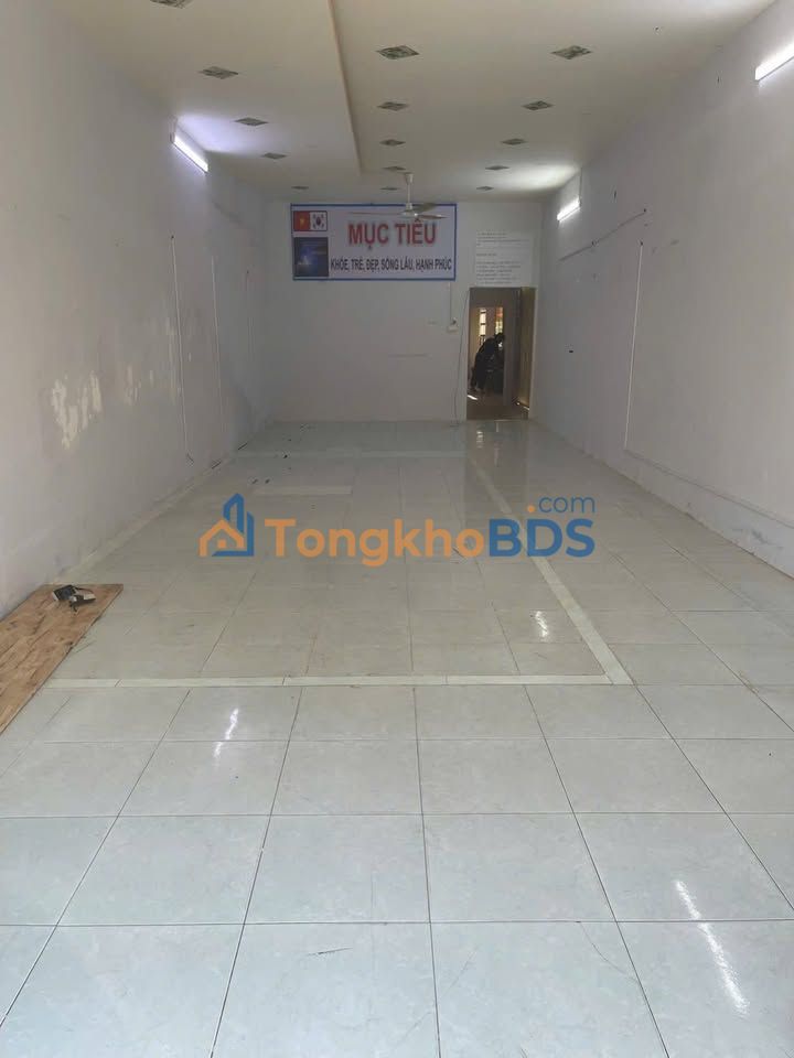 Mặt bằng kinh doanh 110m² mặt tiền chợ Cây Chàm, Biên Hòa - Giá 11 triệu