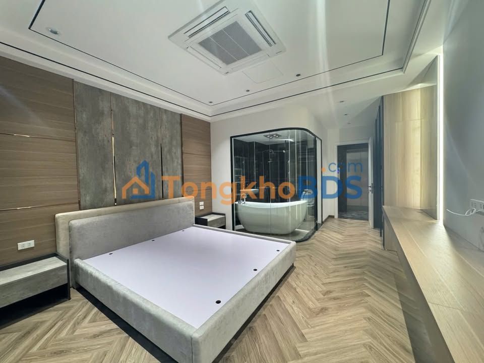 Nhà 5 Tầng Thang Máy Hồng Mai 45m² - Ngay Trung Tâm Hai Bà Trưng - 10.7 Tỷ