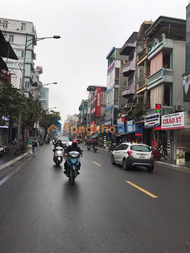 Nhà Mặt Phố Hai Bà Trưng 60m² - Kinh Doanh Sầm Uất, Sẵn Sổ Đỏ