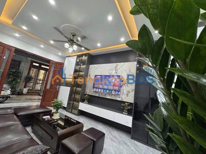 Bán Nhà Phố Thịnh Liệt 39m² - Ô Tô Đỗ Cửa, Sổ Đỏ Chính Chủ