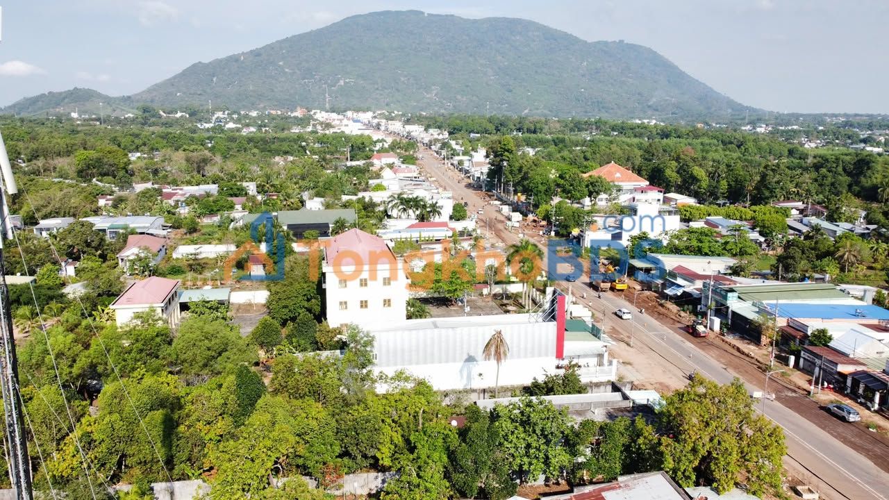 Nhà phố Trần Phú Xuân Lộc 400m² 5 tỷ - Kinh doanh sầm uất