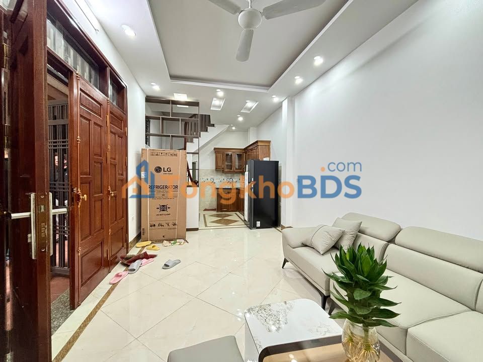 Nhà 4 Tầng Trục Chính Kiến Hưng, Hà Đông - 30.5m² Sẵn Sàng Ở Ngay