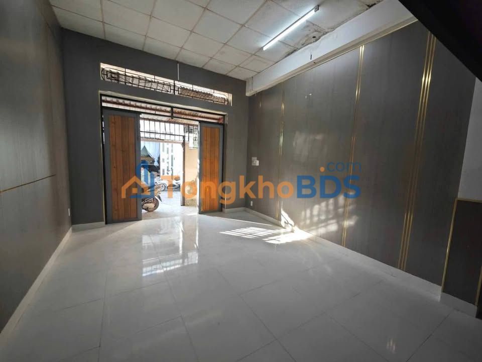 Cho thuê nhà 48m² Quận Bình Tân - Hẻm 5m, Giá 4.5 Triệu/Tháng