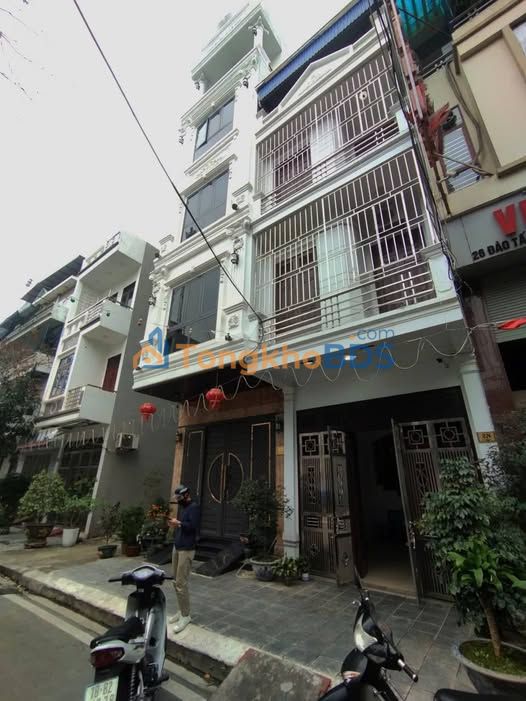 Nhà 3.5 Tầng 64m² MT 4m Hướng TN - Ngay 28 Đào Tấn, Nam Định