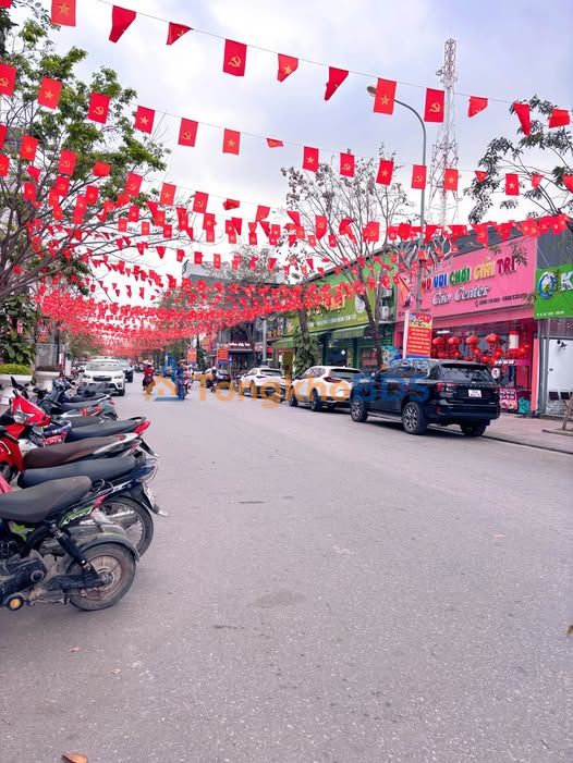 Nhà Mặt Tiền Kinh Doanh Phố Bà Triệu - 85m² - Sổ Đỏ Sẵn Sàng