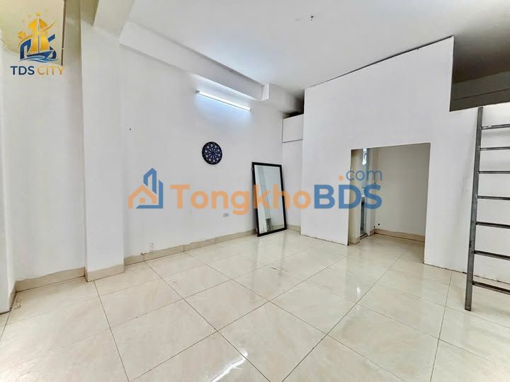 Mặt Bằng Kinh Doanh Mặt Tiền 5m - Cổ Nhuế, 40m² Giá 5.8 Triệu/Tháng