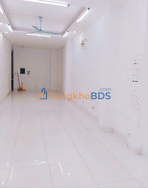 Nhà Mặt Ngõ Kinh Doanh Kim Mã 26.5m² - Vừa Ở Vừa Kiếm Tiền 12.6 Triệu/Tháng