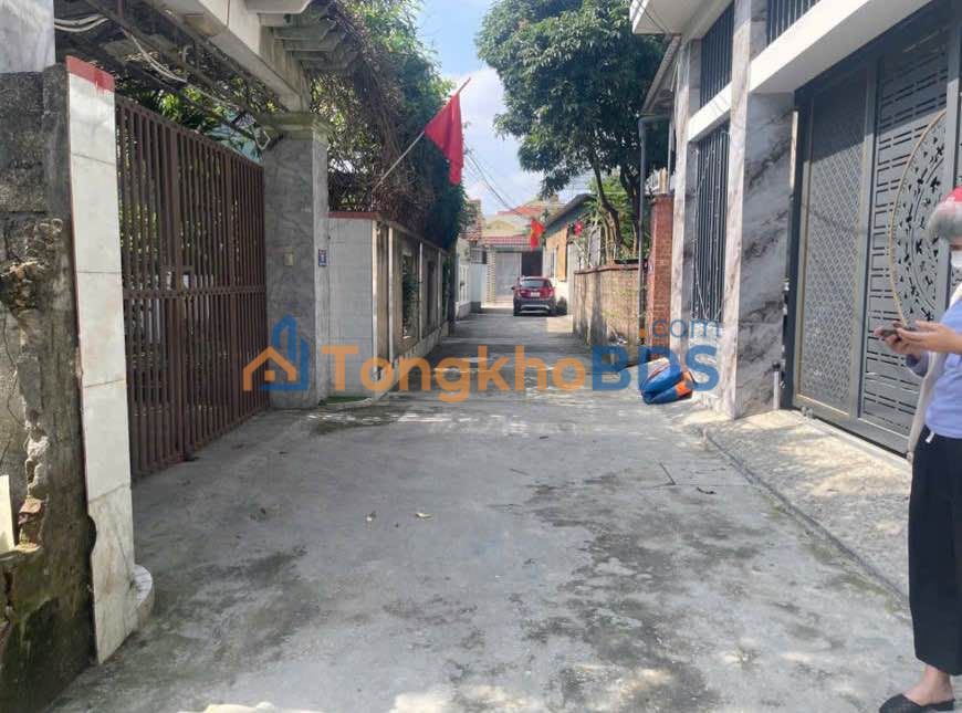 Bán đất Xóm 18 Nghi Phú 100.7m² - Sổ đỏ sẵn sàng, sát Vinaconec