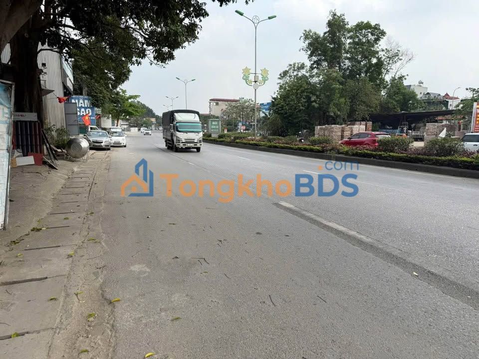 Bán Xưởng 240m² Mặt Tiền QL2A Đạo Đức, Vĩnh Phúc - Kinh doanh Sầm uất