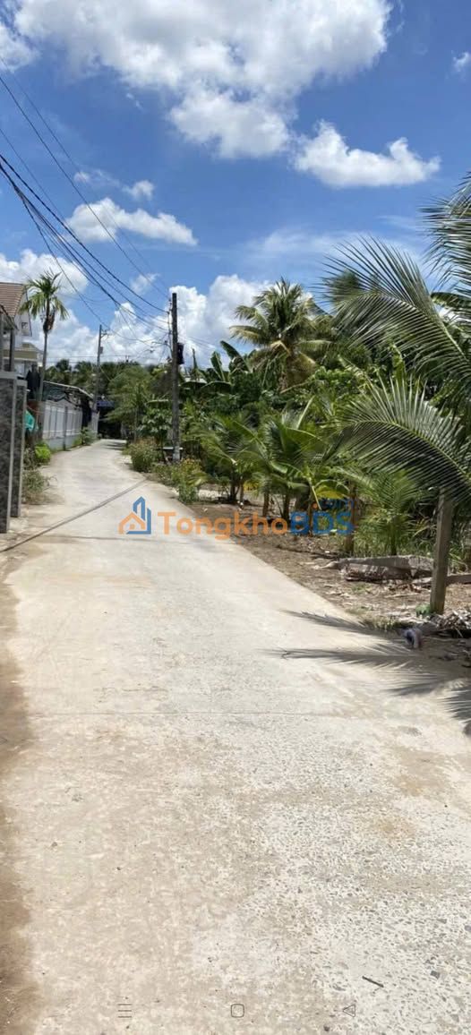 Nhà Mặt Tiền Bến Tre 109m² - Sổ Hồng Sẵn Sàng, Giá 1.05 Tỷ