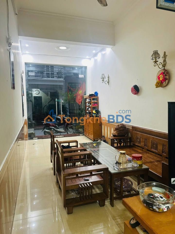 Nhà 3 Tầng Phố Bình Minh, 43.5m² - Sẵn Sàng Vào Ở Ngay