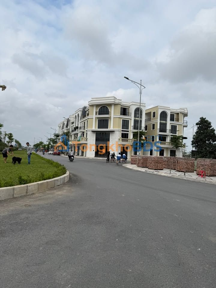 Nhà Đồng Hòa 42m² 2.65 tỷ - Chính chủ bán ô tô vào tận nhà