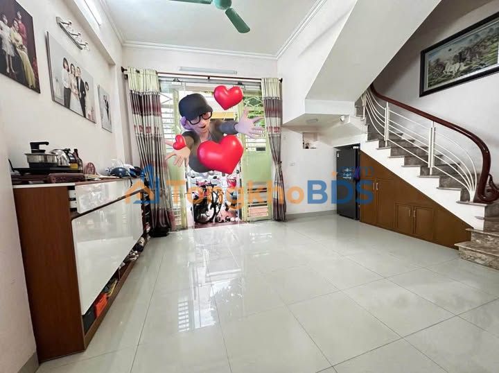 Nhà Mặt Phố Tống Duy Tân - Kinh Doanh Sầm Uất 52.7m², 3 Tầng - 4.6 Tỷ