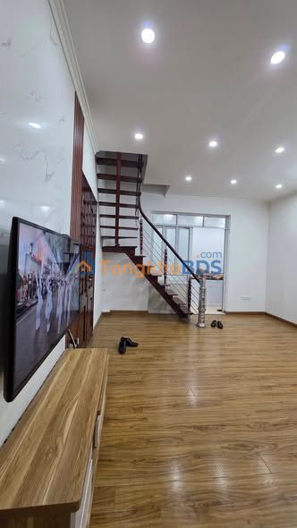 Nhà 120m² 4PN Khâm Thiên - Ô tô vào nhà, Sổ đỏ chính chủ
