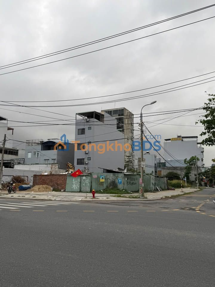 Bán Gấp Townhouse KĐT Sea View Đà Nẵng 240m² - Giá 6.9 Tỷ