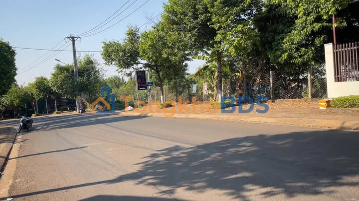 Đất Nền Phạm Văn Đồng, Chư Sê - 122m² - Giá Tốt 2.4 Tỷ