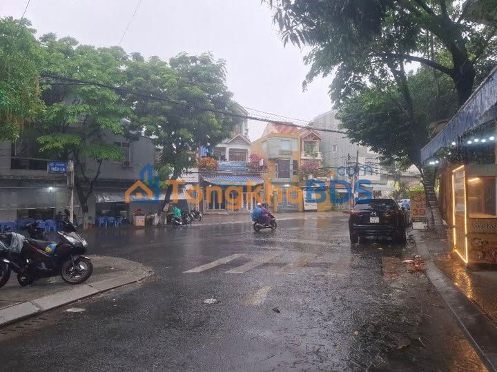 Nhà Mặt Tiền Tiểu La Đà Nẵng 70m² - Kinh doanh Đỉnh Cao, Giá 8 Tỷ