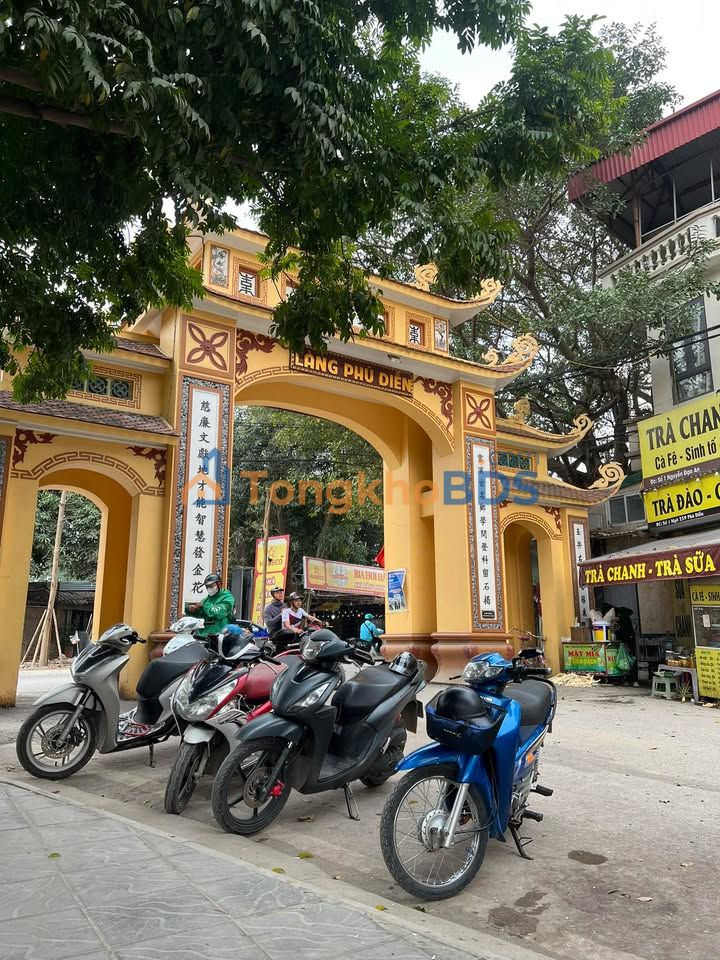 Bán đất Phú Diễn 30m² - Sổ hồng chính chủ, ngõ nông thoáng